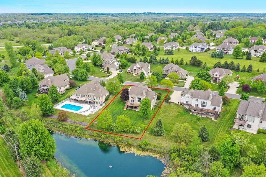 W218N5455 Taylors Woods DRIVE, Menomonee Falls, WI 53051 - #2