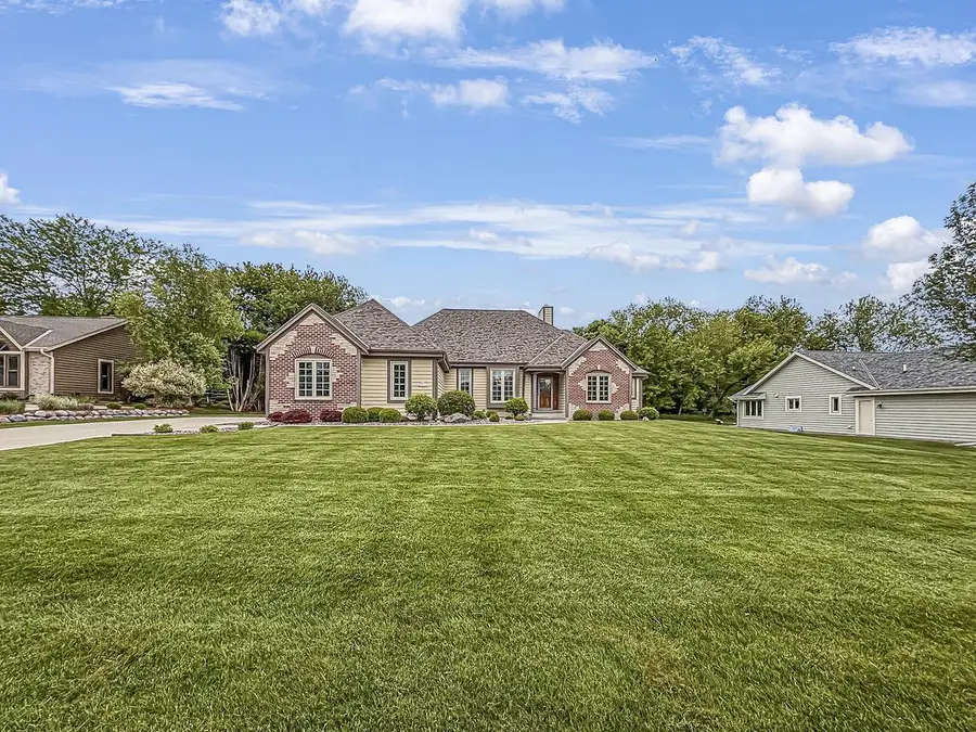 N22W26746 Shooting Star ROAD, Pewaukee, WI 53072 - #3