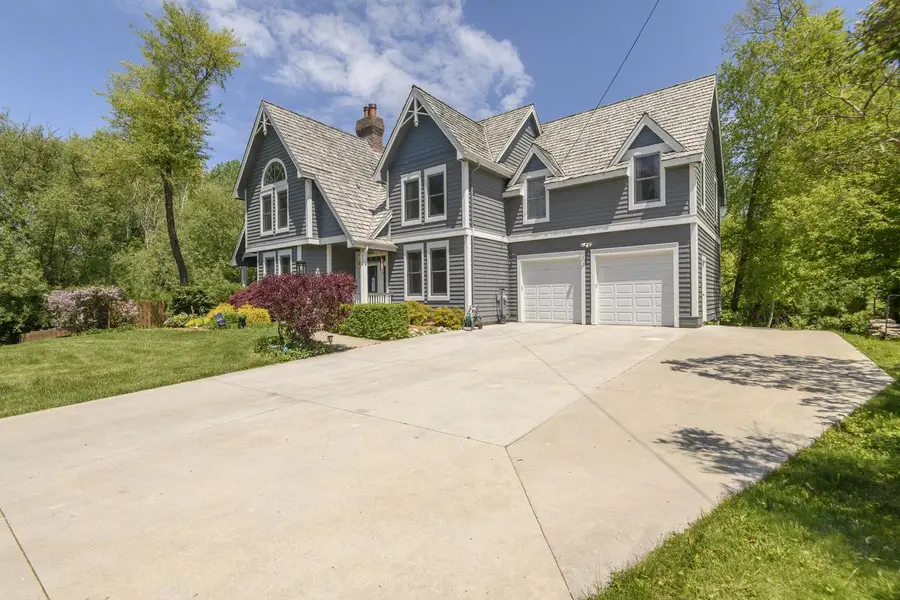 5201 Hunt Club ROAD E, Wind Point, WI 53402 - #3