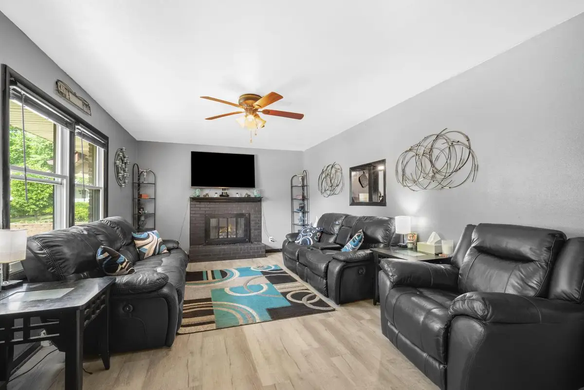 1666 Dellwood COURT, Grafton, WI 53024 - #1