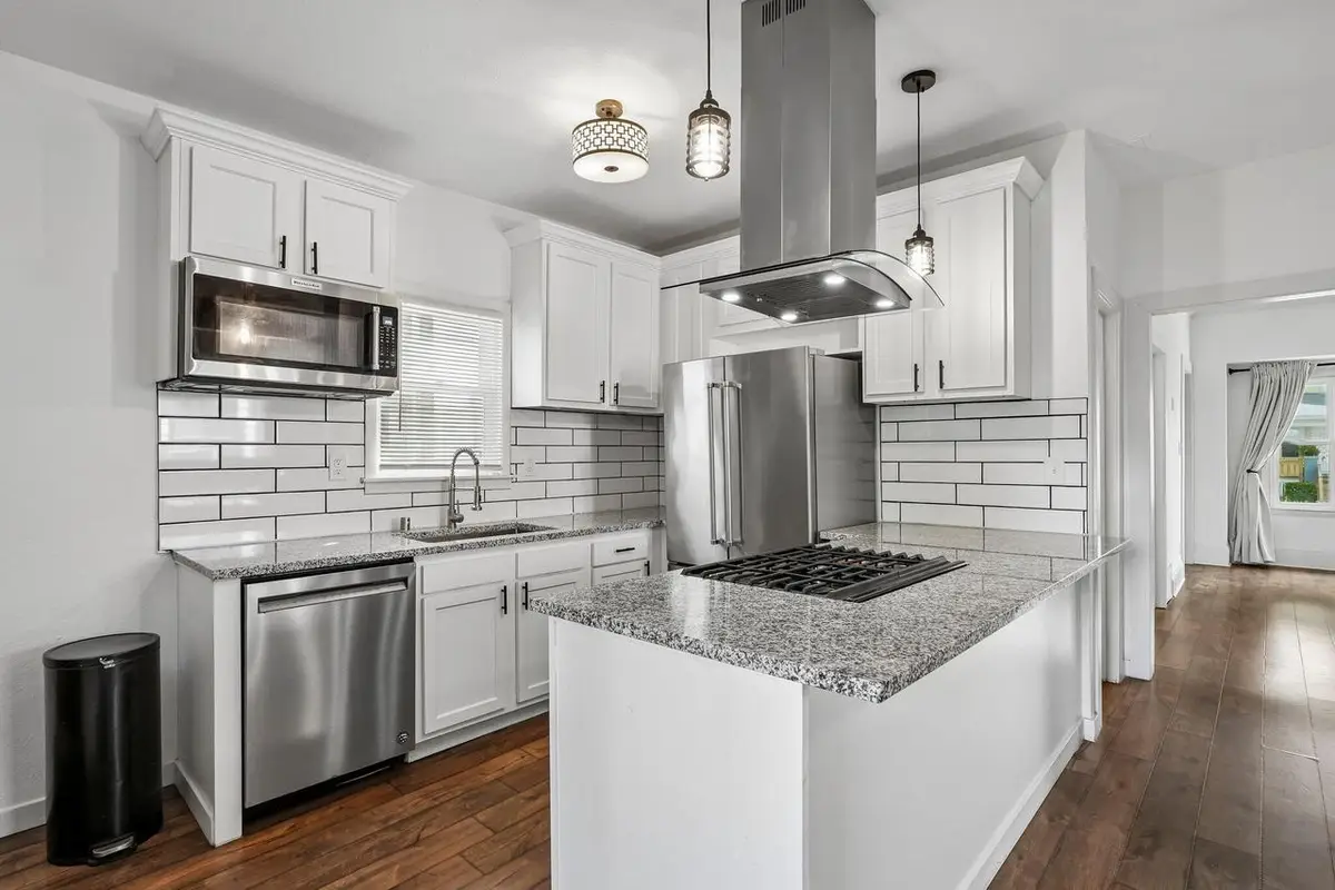 2822 S Burrell STREET, Milwaukee, WI 53207 - #1