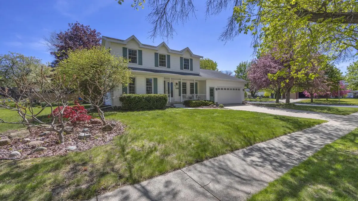 87 Eastbrook LANE, Fond Du Lac, WI 54935 - #1