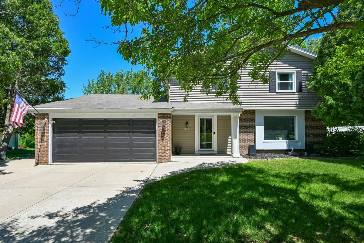 14390 W Wilbur DRIVE, New Berlin, WI 53151 - #1
