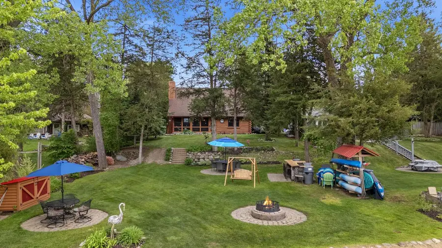 W376S4887 E Pretty Lake ROAD, Dousman, WI 53118 - #3