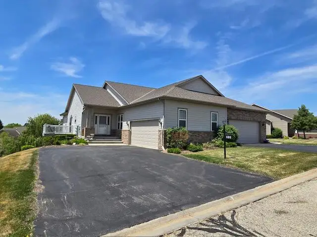 282 Settlement DRIVE, Burlington, WI 53105 - #1