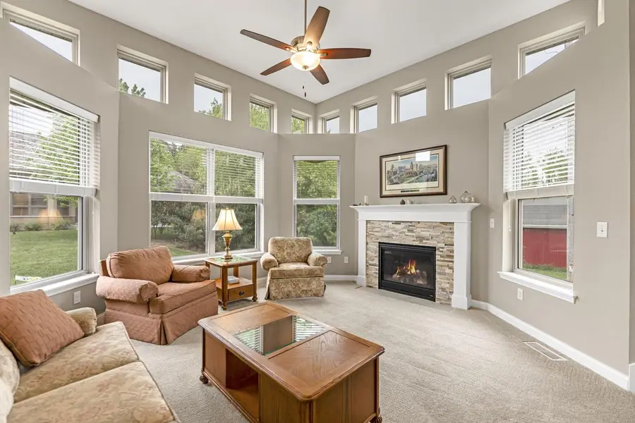 21975 W North AVENUE, Brookfield, WI 53045 - #3