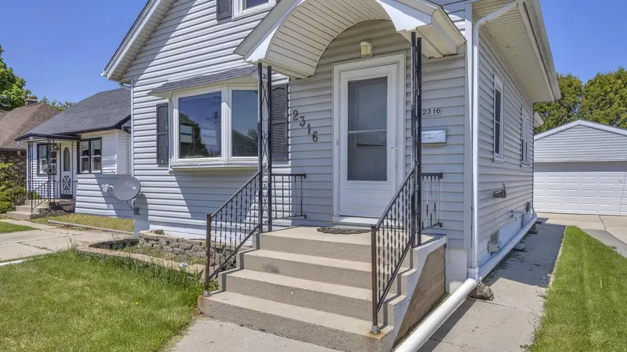 2316 Main AVENUE, Sheboygan, WI 53083 - #2
