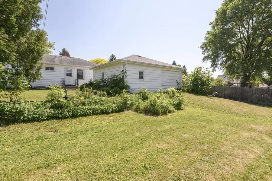 1520 Menomonee AVENUE, South Milwaukee, WI 53172 - #3