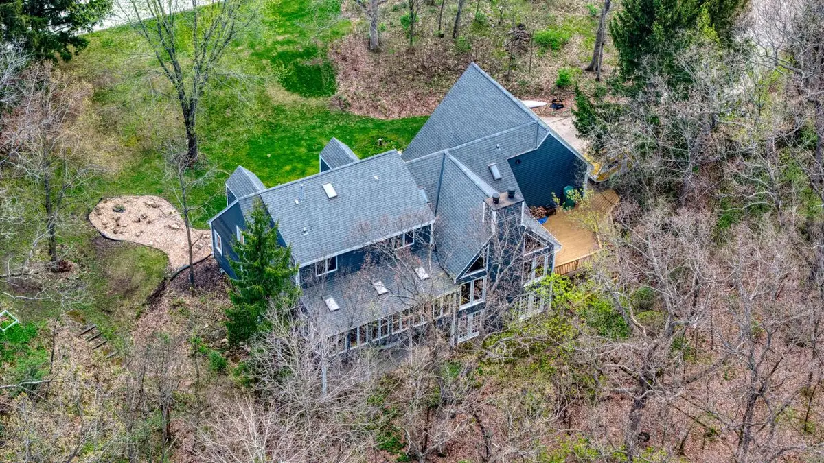 S1W31448 Hickory Hollow COURT, Delafield, WI 53018 - #1