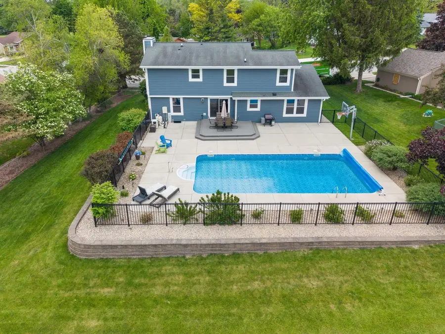 3106 Rolling Ridge DRIVE, Waukesha, WI 53188 - #3