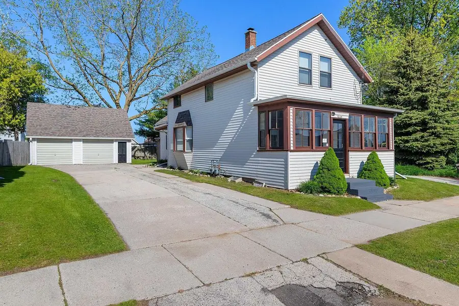 1120 S 23rd STREET, Manitowoc, WI 54220 - #2