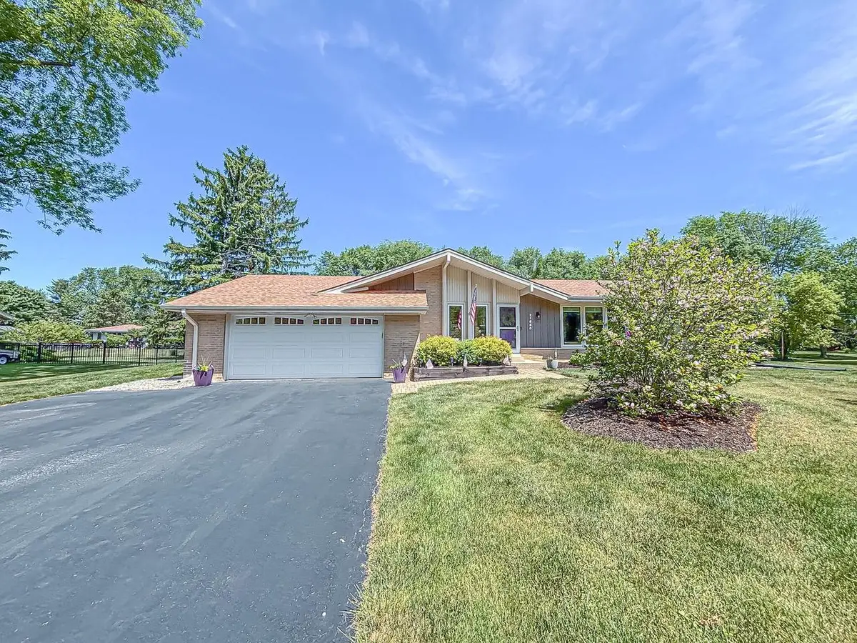 21660 Mayrose BOULEVARD, Brookfield, WI 53045 - #1