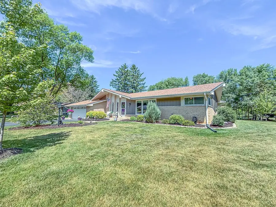21660 Mayrose BOULEVARD, Brookfield, WI 53045 - #3