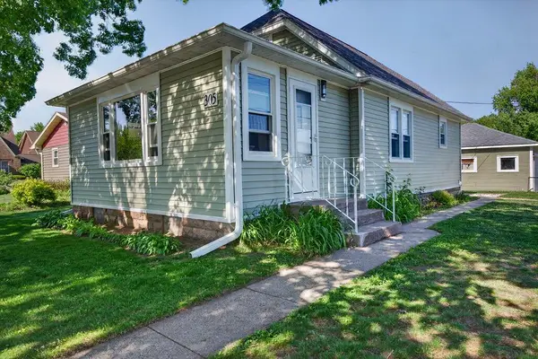305 1st AVENUE E, Holmen, WI 54636