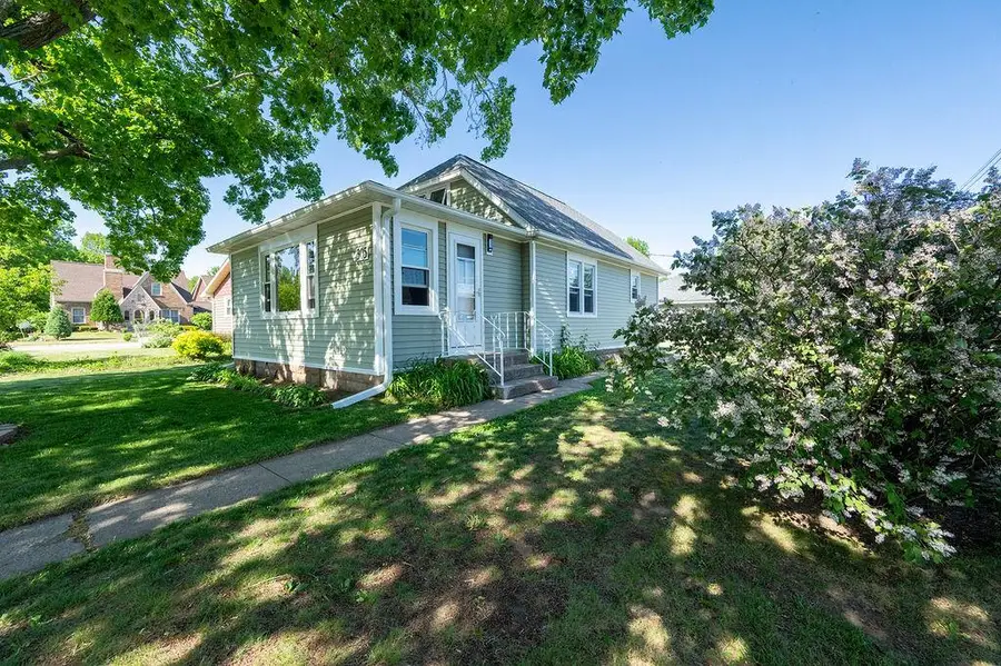 305 1st AVENUE E, Holmen, WI 54636 - #2
