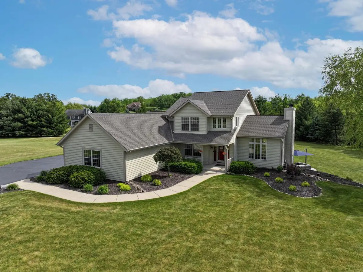 S89W31671 Cooper PARKWAY, Mukwonago, WI 53149 - #1