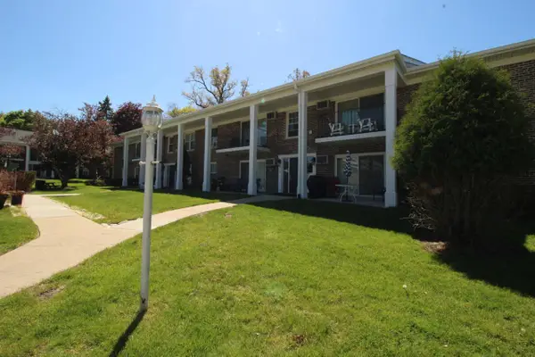118 Evelyn LANE #D, Lake Geneva, WI 53147