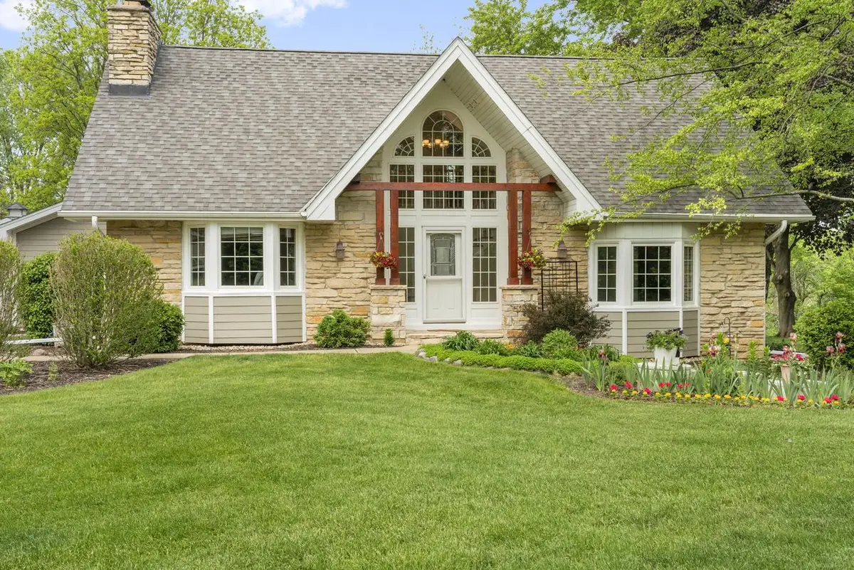 N24W26730 Accent COURT, Pewaukee, WI 53072 - #1