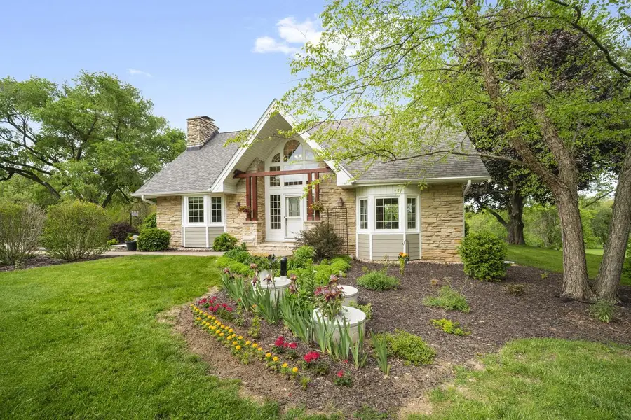 N24W26730 Accent COURT, Pewaukee, WI 53072 - #2