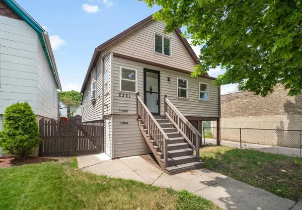 2321 S 19th STREET, Milwaukee, WI 53215