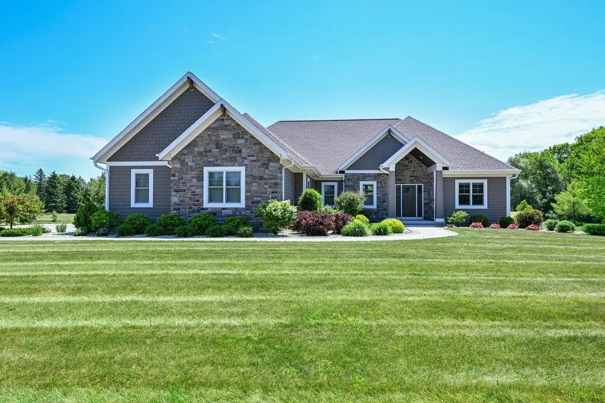 36860 Stillwater DRIVE, Summit, WI 53066 - #1