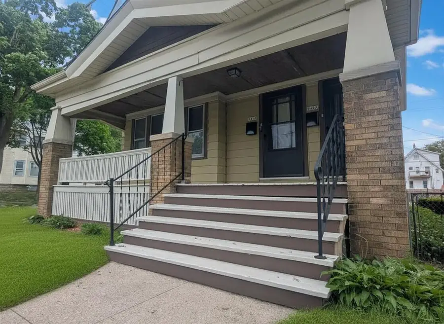 3403 N 21st STREET #3405, Milwaukee, WI 53206 - #3