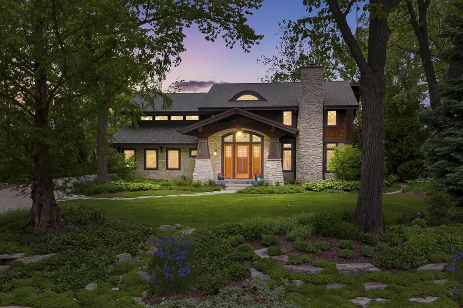 7541 S Cambridge DRIVE, Franklin, WI 53132 - #2