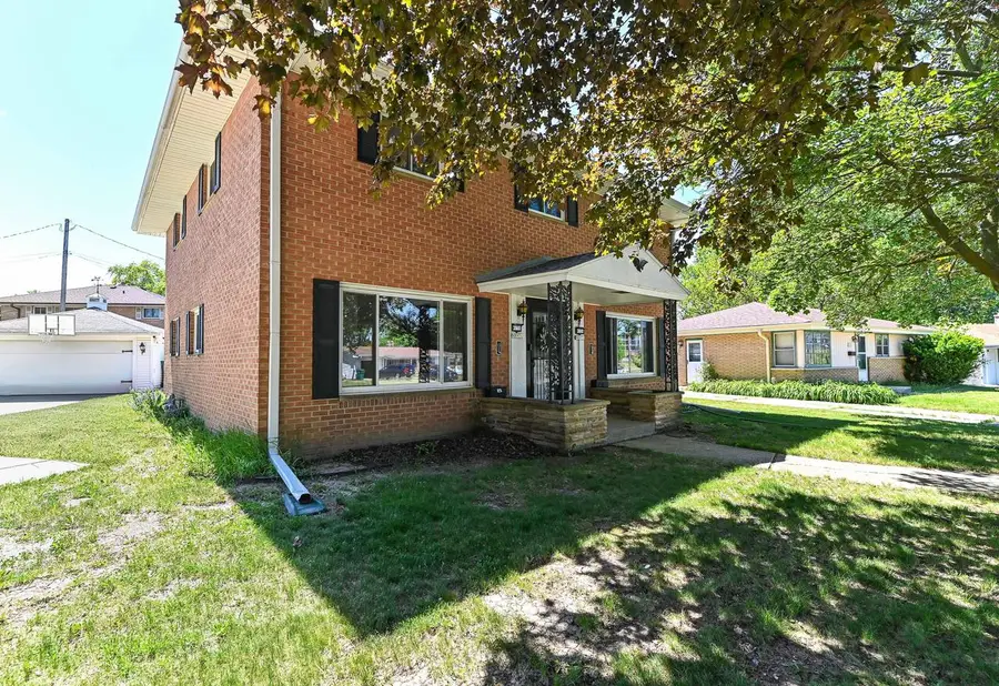 W158N8971 Charles DRIVE #8973, Menomonee Falls, WI 53051 - #3