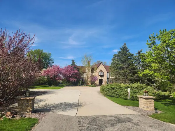 17800 Burlington ROAD, Union Grove, WI 53182