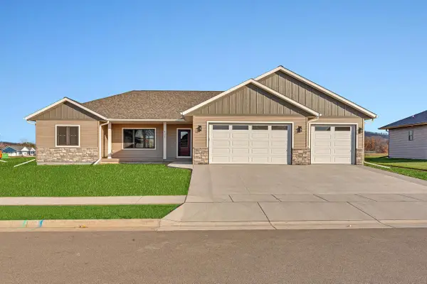 935 Crockett DRIVE, Holmen, WI 54636