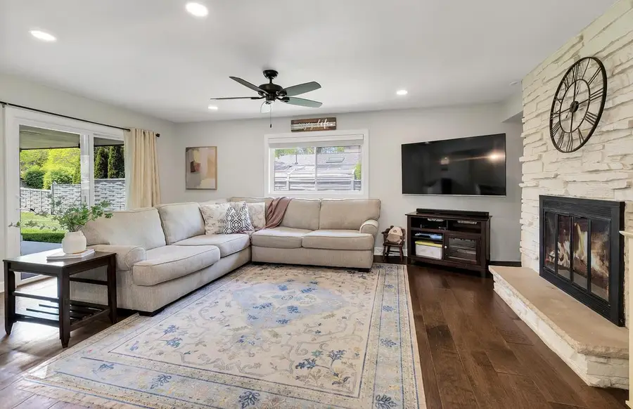 8975 N Santa Monica BOULEVARD, Bayside, WI 53217 - #3