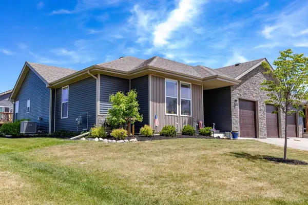 322 Stricker WAY #20, Edgerton, WI 53534