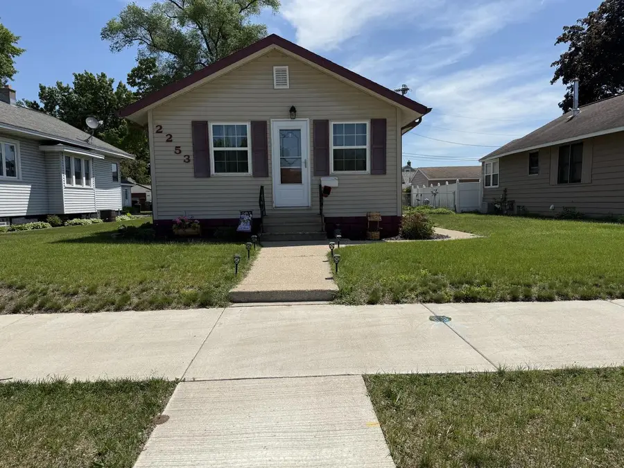 2253 14th STREET S, La Crosse, WI 54601 - #3