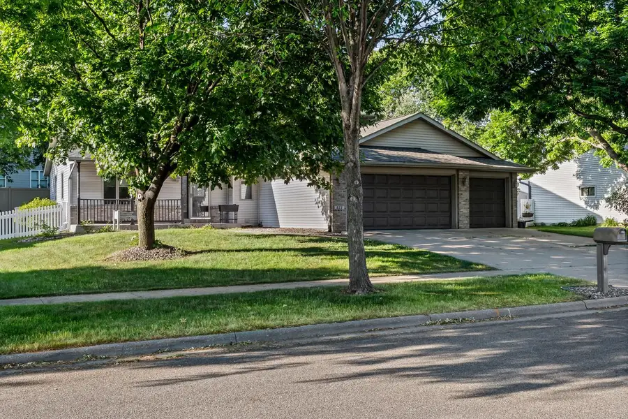823 Windhill STREET, Onalaska, WI 54650 - #2