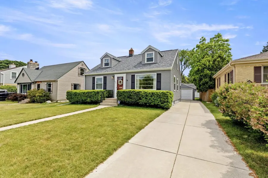 531 Oak STREET, South Milwaukee, WI 53172 - #3