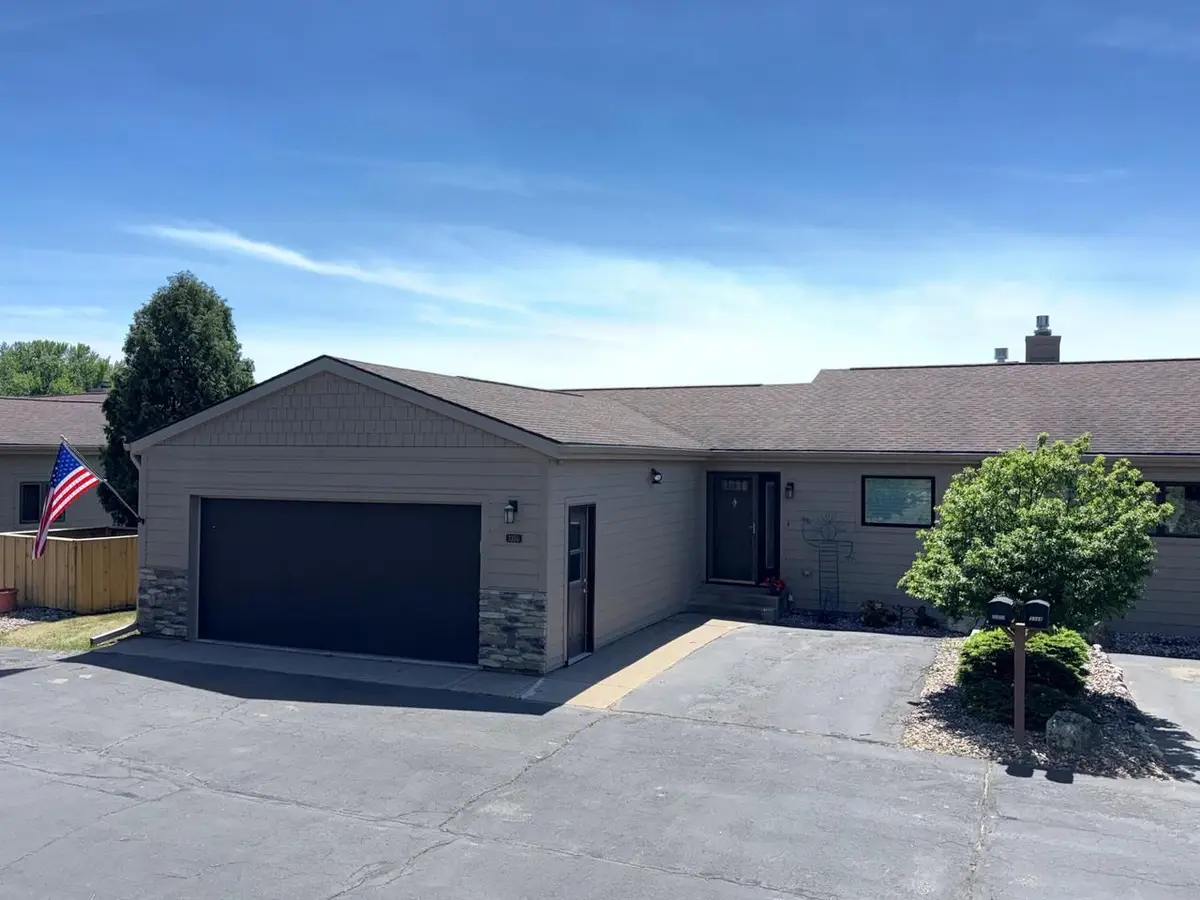 3350 Bayside COURT, La Crosse, WI 54601 - #1