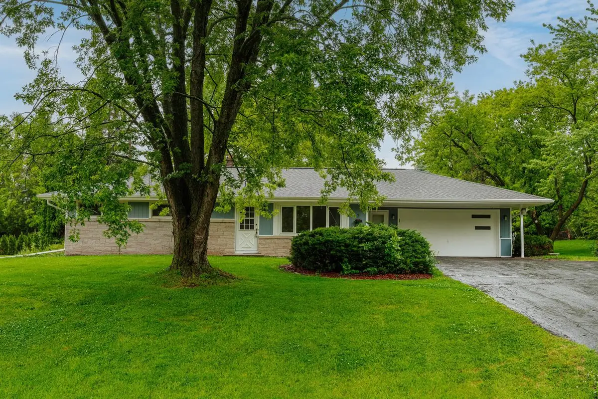 N78W16300 Carl Ross DRIVE, Menomonee Falls, WI 53051 - #1