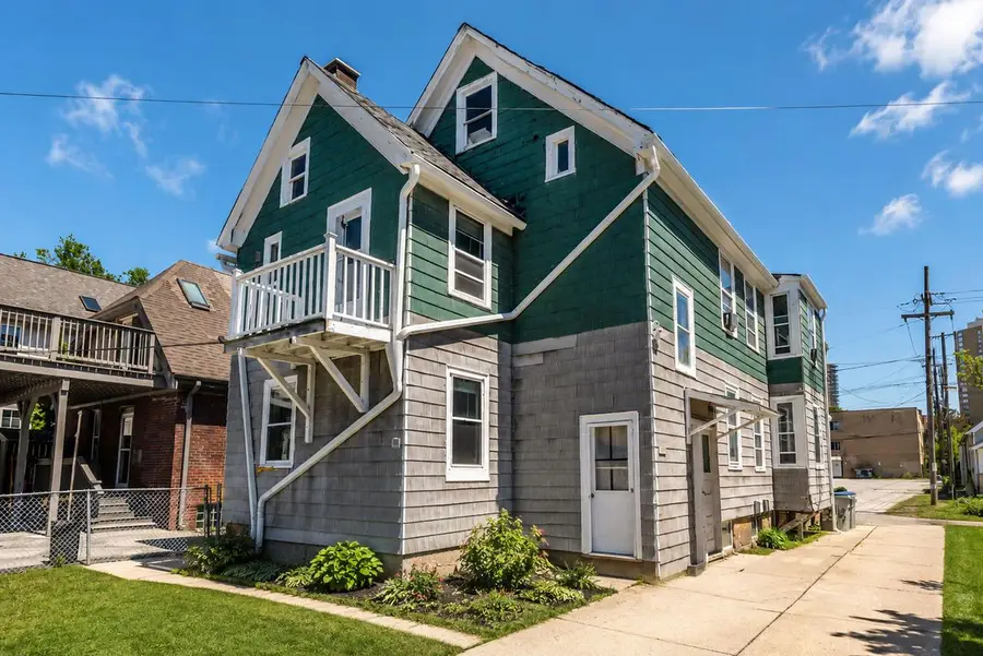 1729 N Warren AVENUE #1731, Milwaukee, WI 53202 - #3