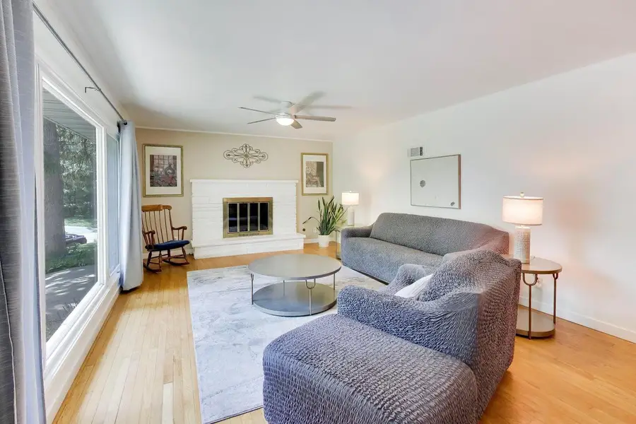 1030 Jenkins DRIVE, Fontana, WI 53125 - #3