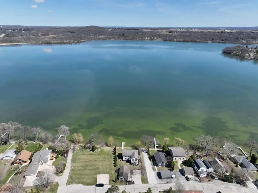 3344 Lake DRIVE, Hartford, WI 53027 - #3