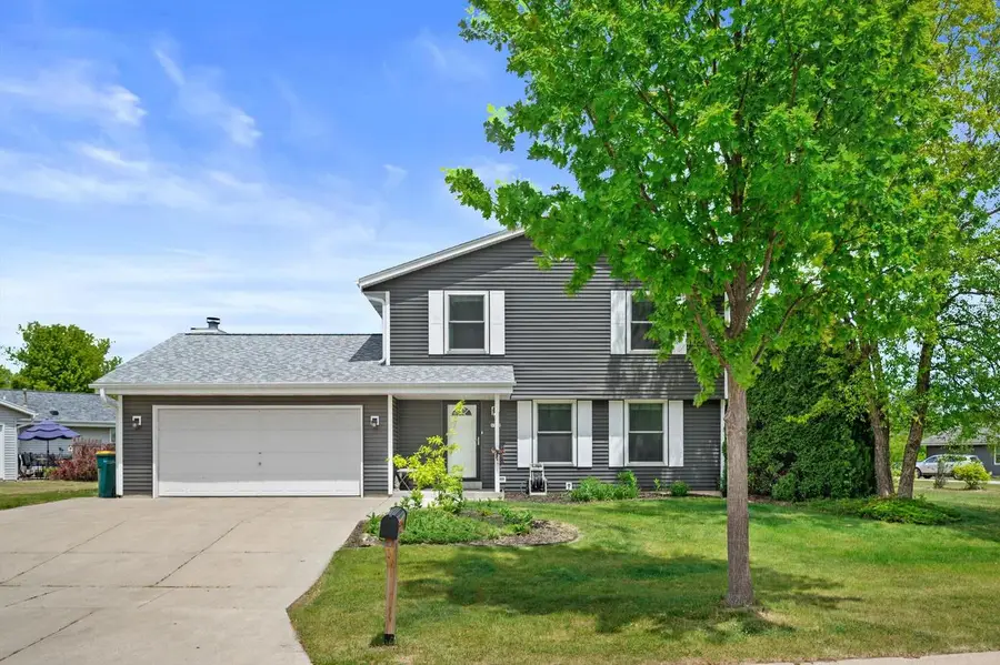 8730 S Fieldpointe DRIVE, Oak Creek, WI 53154 - #2