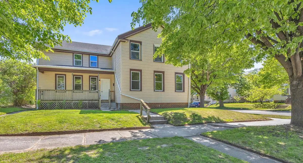 933 St Clair AVENUE, Sheboygan, WI 53081 - #1