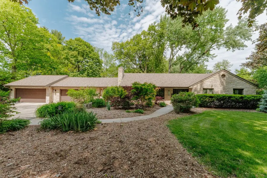 2045 Hawthorne DRIVE, Elm Grove, WI 53122 - #3