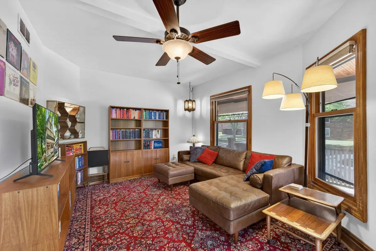 203 W Lloyd STREET #203, Milwaukee, WI 53212 - #1