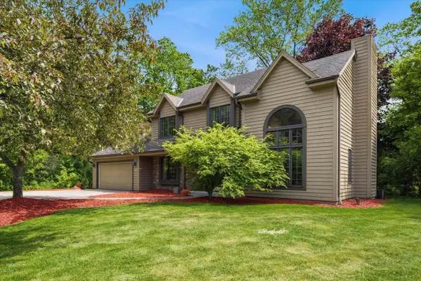 5321 W Woodland DRIVE, Brown Deer, WI 53223