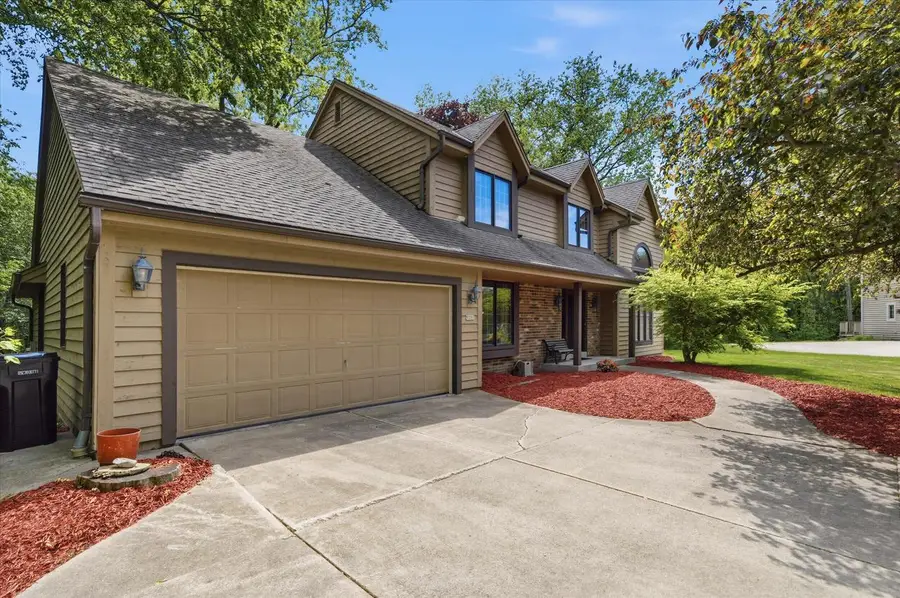 5321 W Woodland DRIVE, Brown Deer, WI 53223 - #2