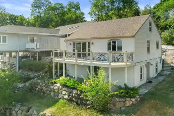 N39W27485 Hillside Grove ROAD, Pewaukee, WI 53072