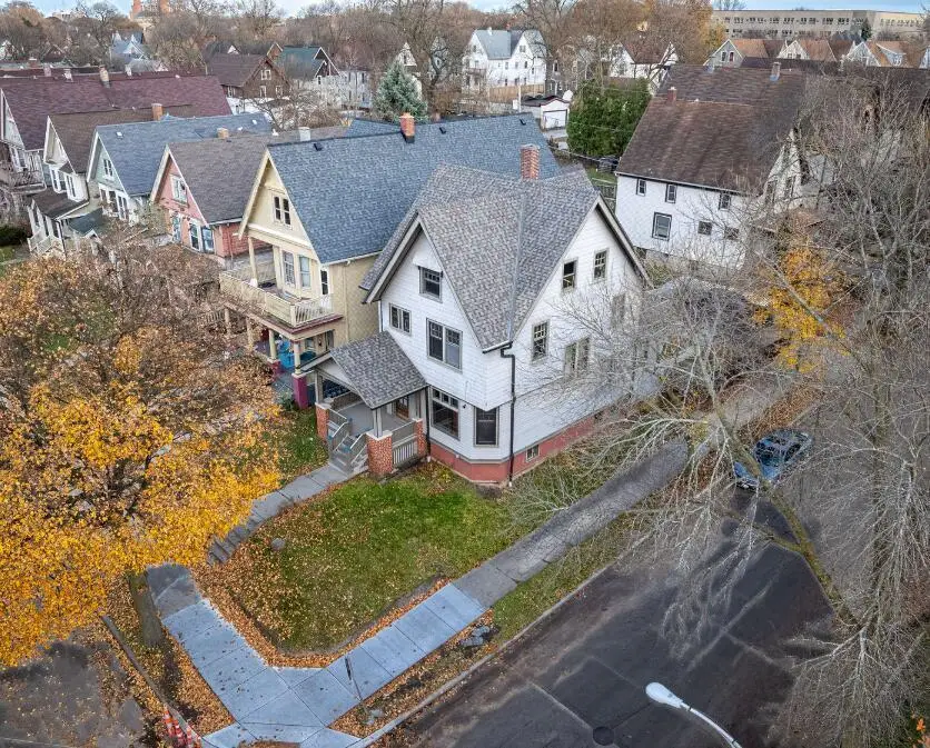 3249 W Mckinley BOULEVARD, Milwaukee, WI 53208 - #1