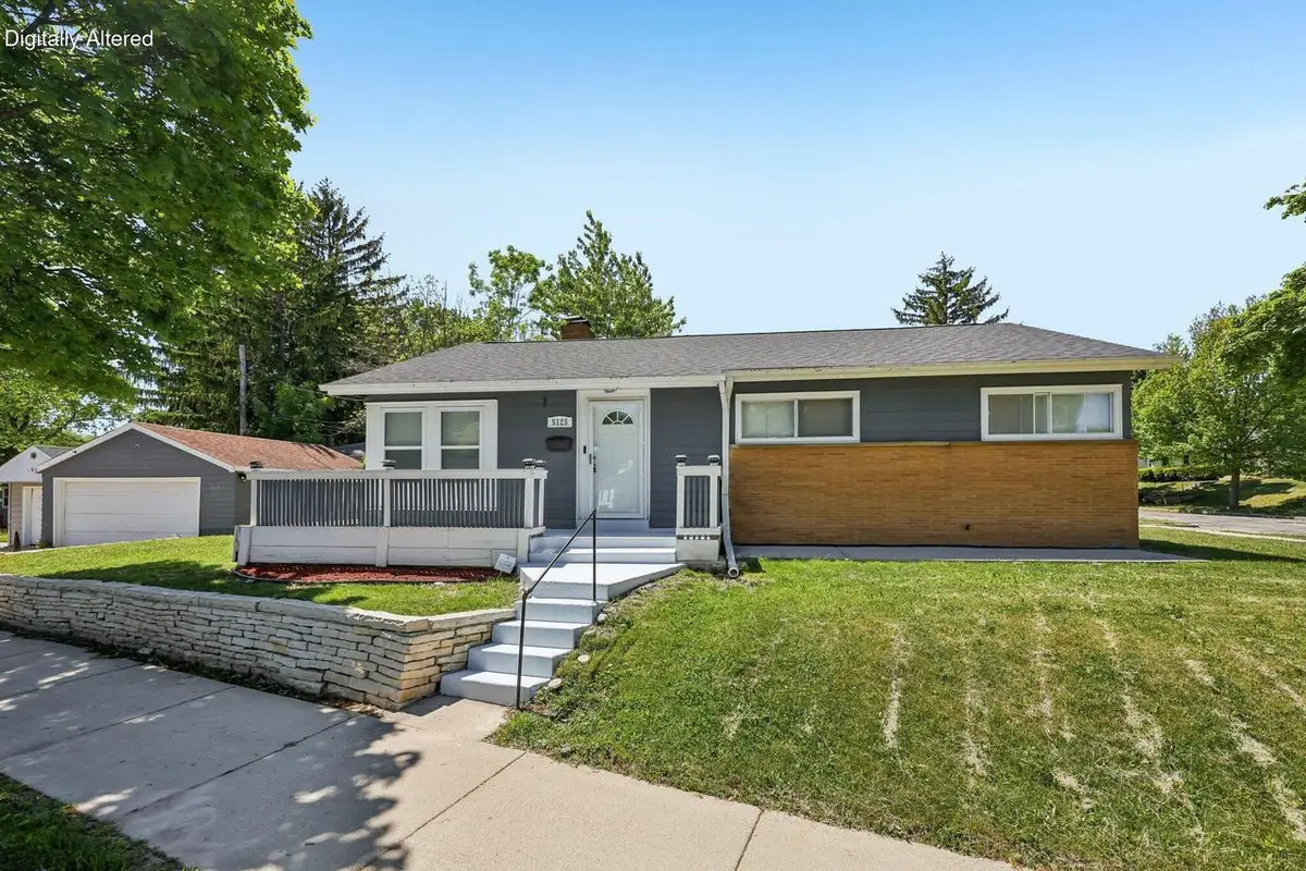 5125 N 81st STREET, Milwaukee, WI 53218 - #1