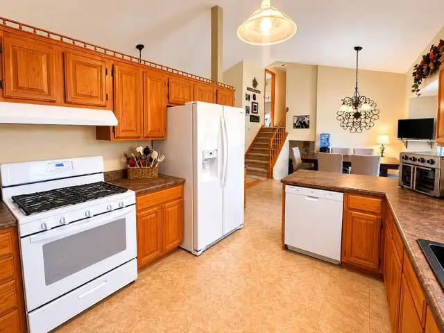 804 James DRIVE, Twin Lakes, WI 53181 - #2